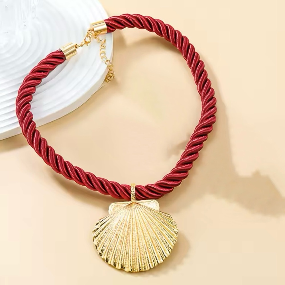 2 inch Golden Seashell Statement Necklace with Bold Red Rope Chain”